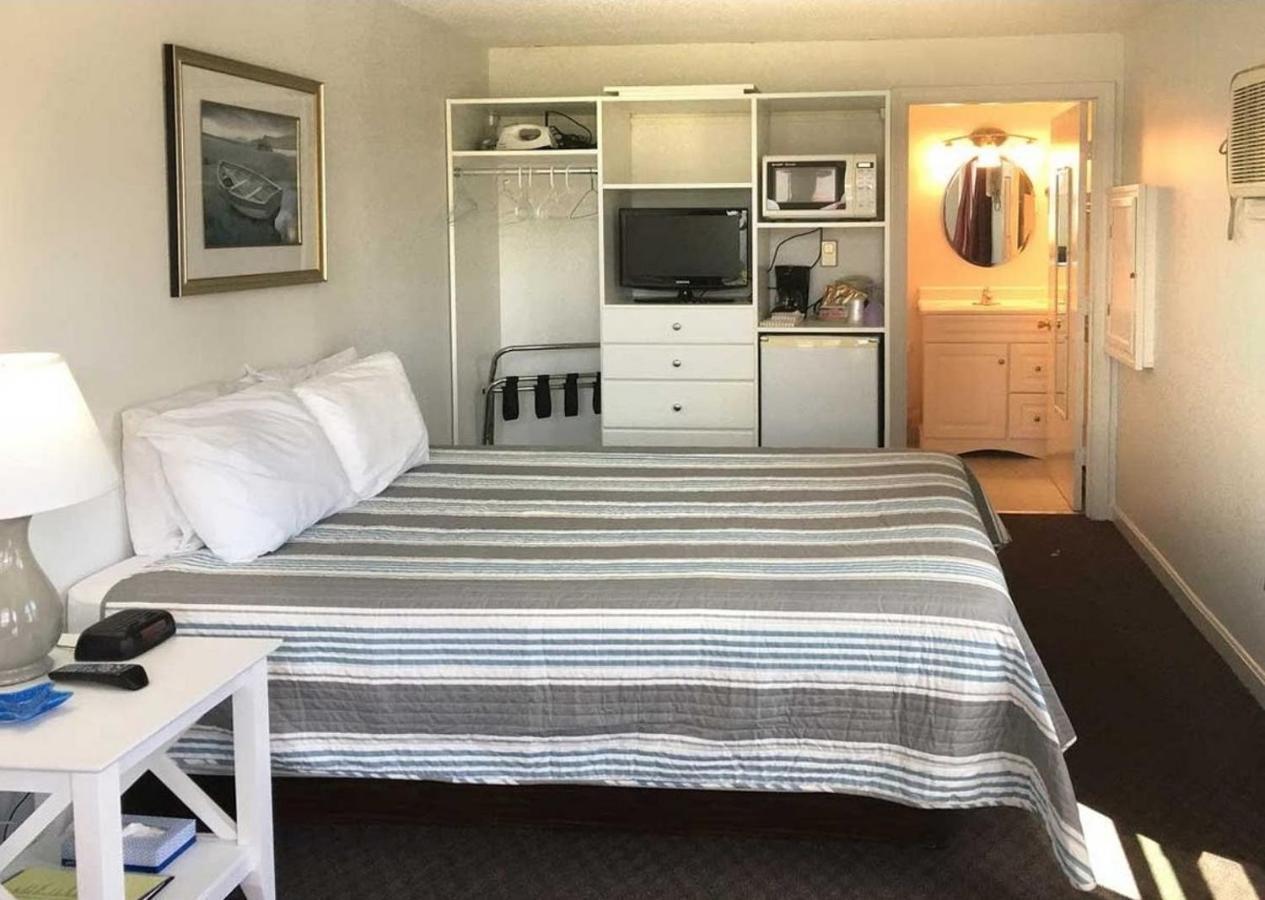Carriage House Motel Cottages & Suites Wells Buitenkant foto