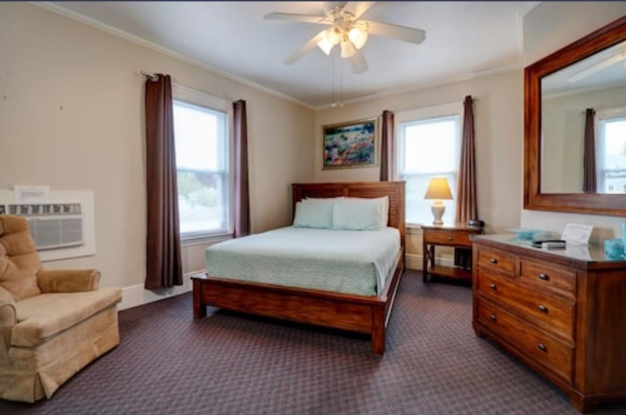Carriage House Motel Cottages & Suites Wells Buitenkant foto